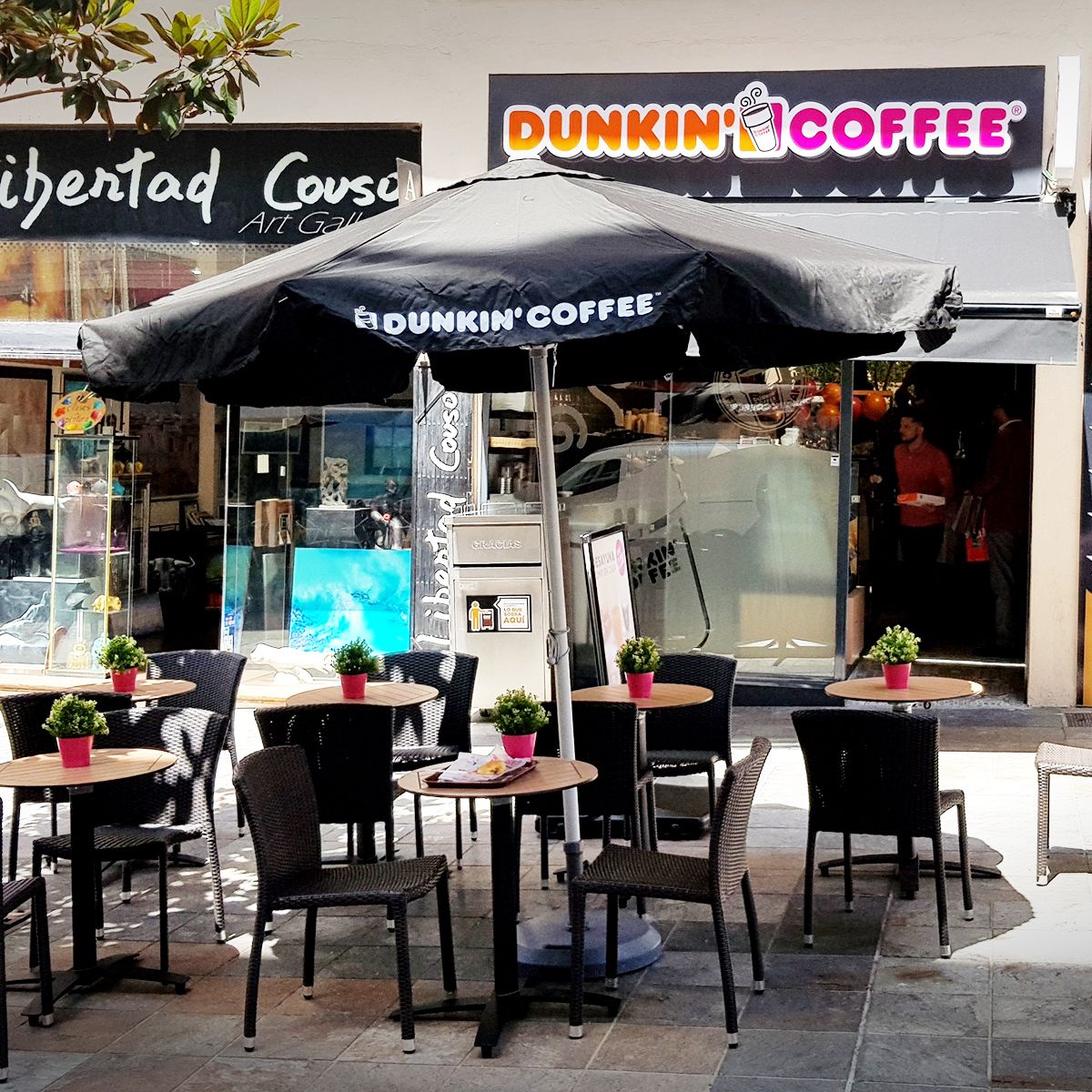 Dunkin’ Coffee inaugura su segundo Coffee Shop en Marbella