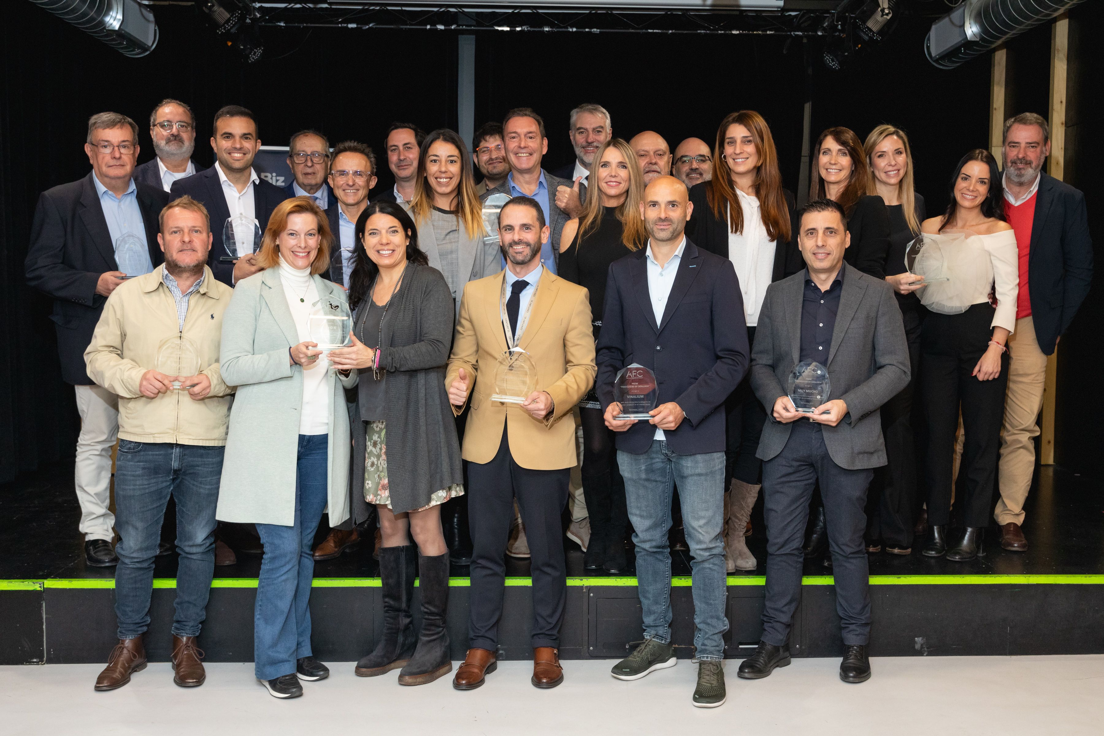 Foto de grupo de los galardonados en los V Premios Franquícies de Cataluña 2023